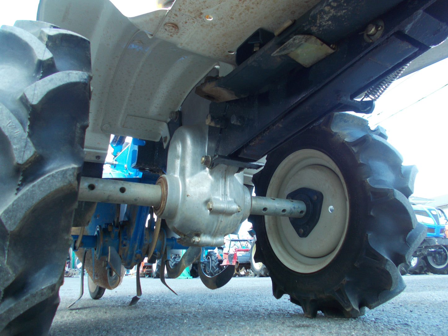 イセキ　中古　耕耘機　KVC63-RV