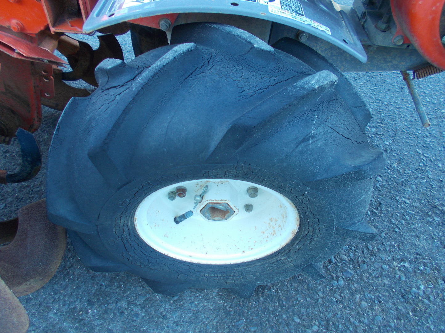 クボタ　中古　耕耘機　TA12