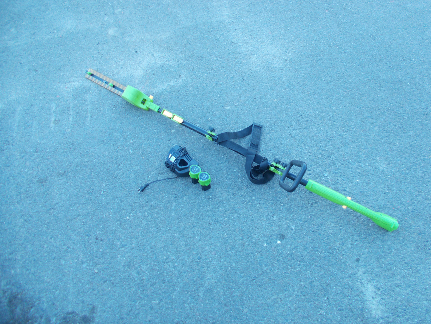 不明　中古　電動トリマ　不明