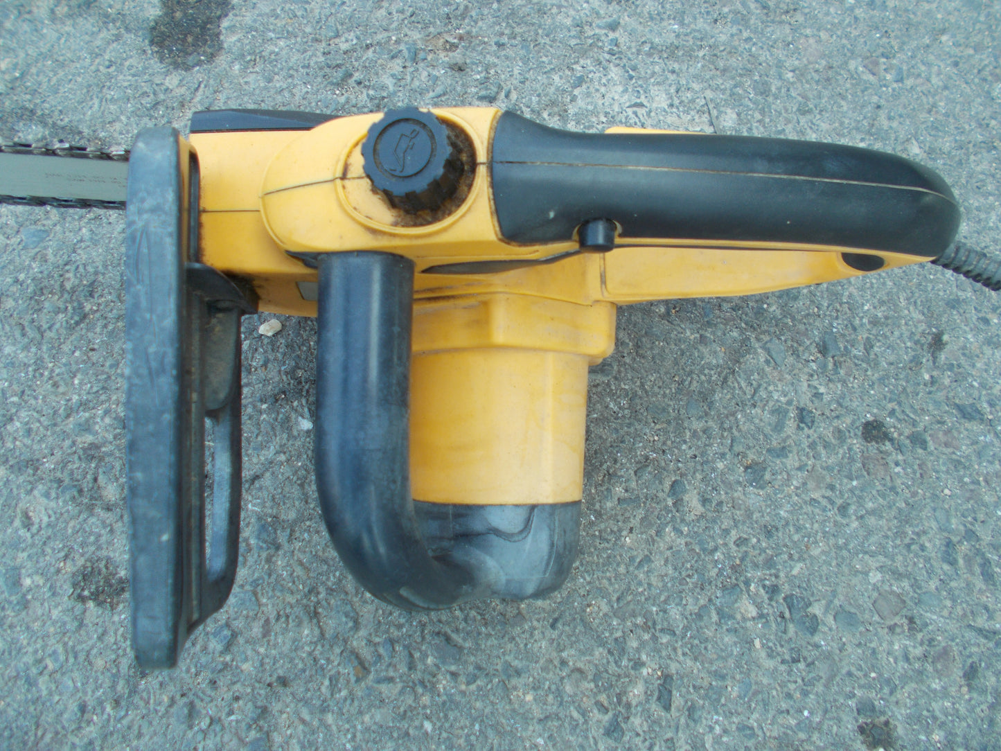 リョ-ビ　中古　電動チェンソー　CS-3001