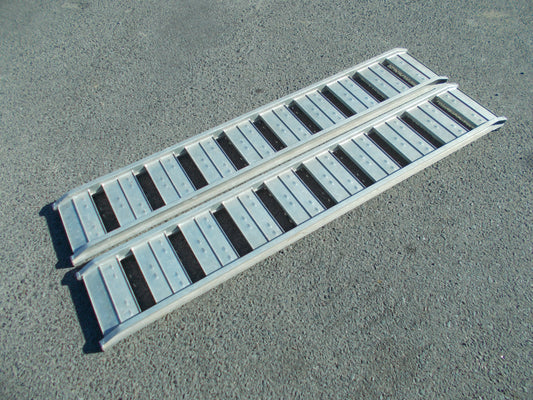 不明　中古　アルミブリッジ　耐荷重0.5t