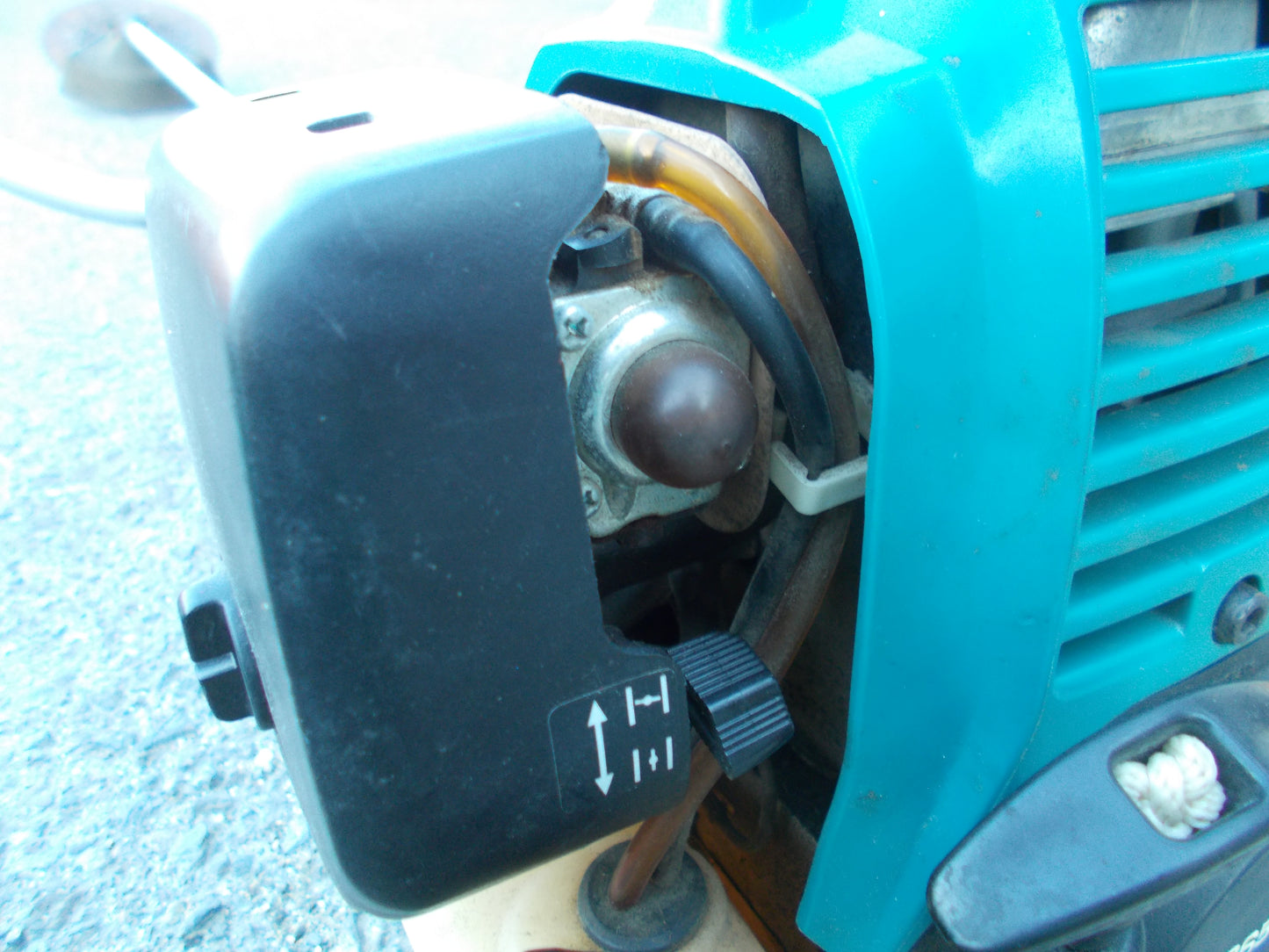 マキタ　中古　刈払機　MEM2650UHT