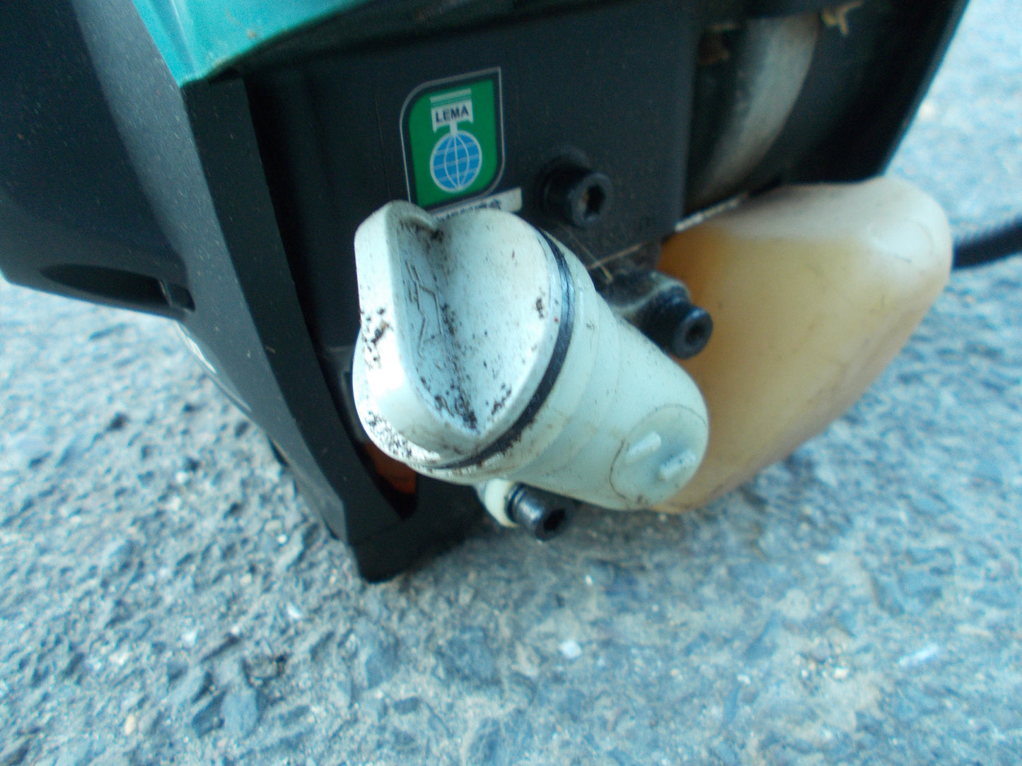 マキタ　中古　刈払機　MEM2650UHT