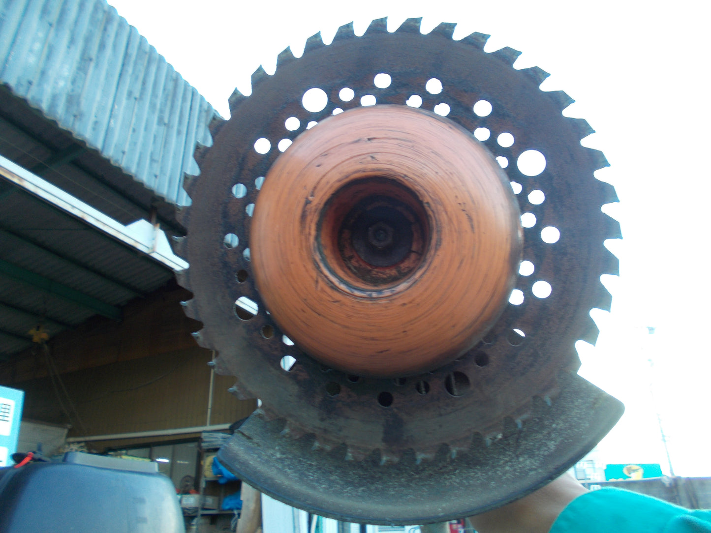 マキタ　中古　刈払機　MEM2650UHT