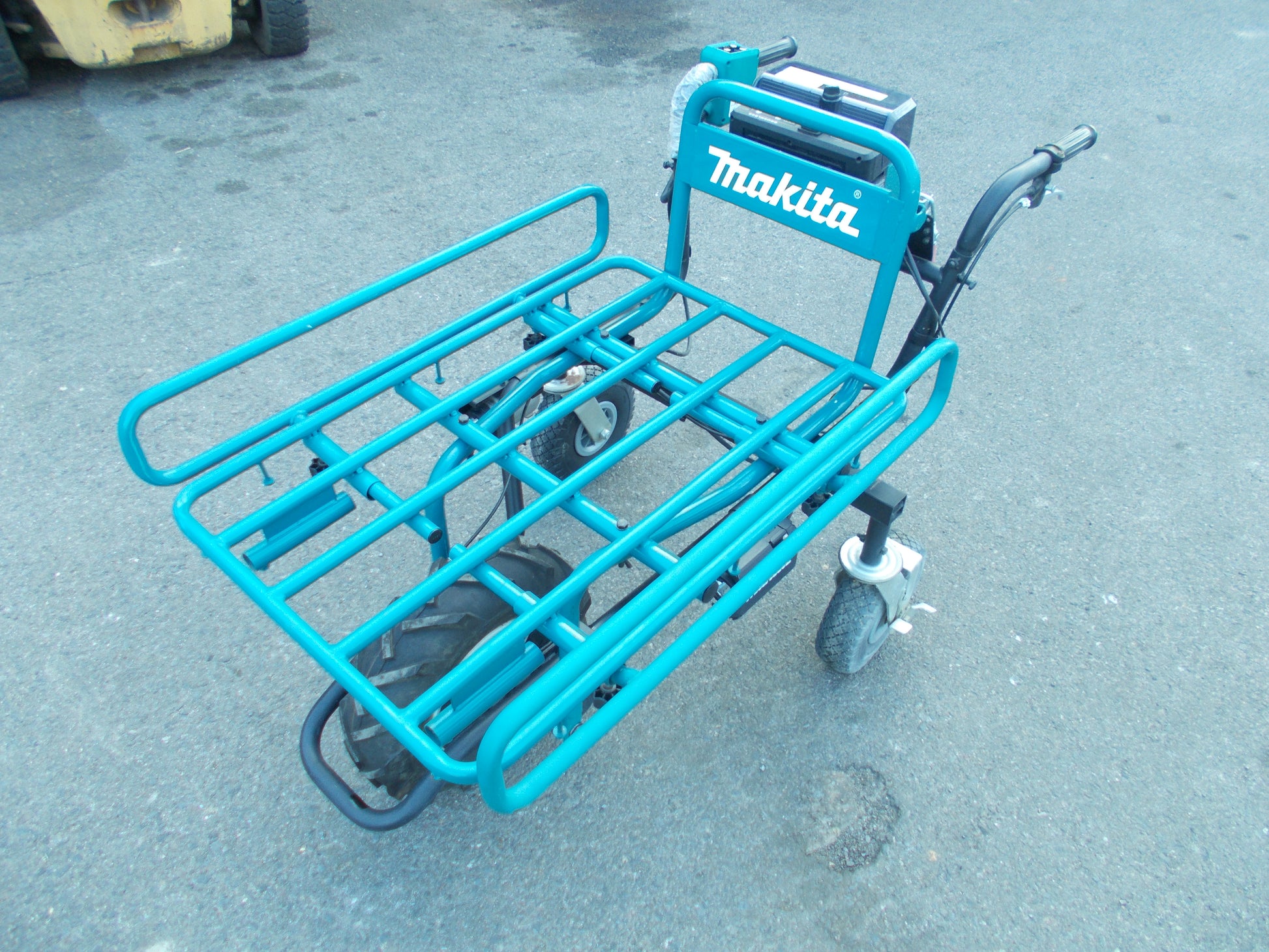 マキタ 中古 電動運搬車 CU180D – 農キング