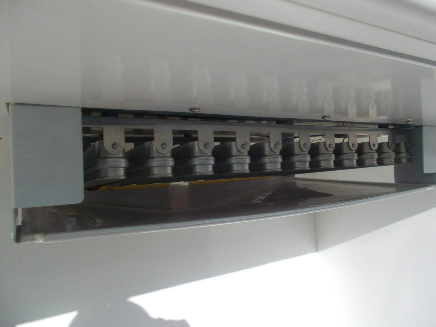 イセキ　中古　農産物冷蔵庫　FS800