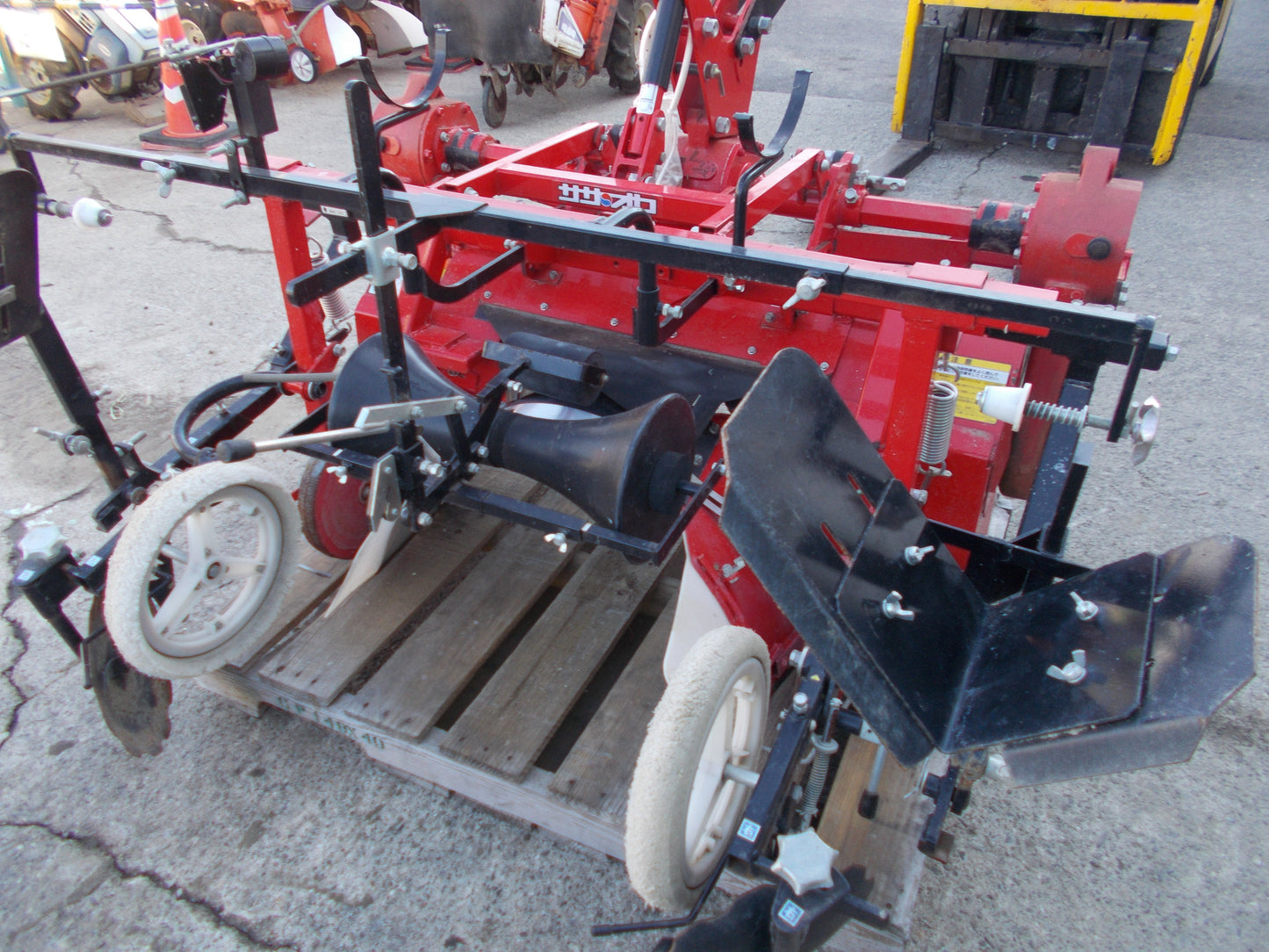 ササオカ　中古　畝立て機　STR2W