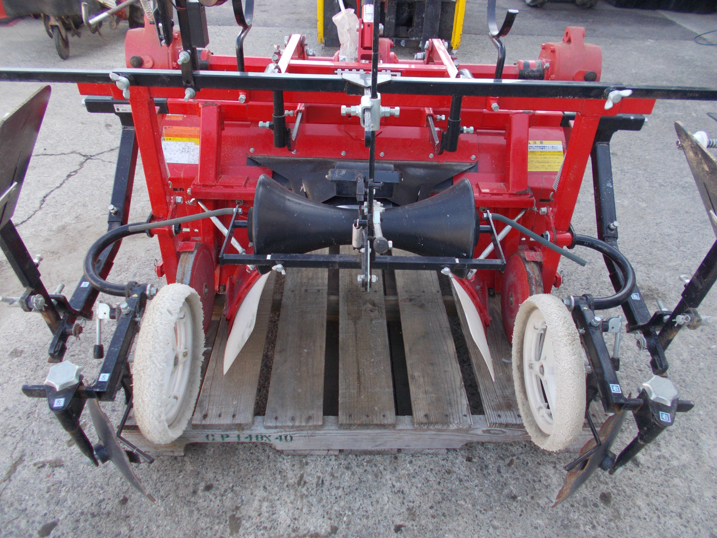 ササオカ　中古　畝立て機　STR2W