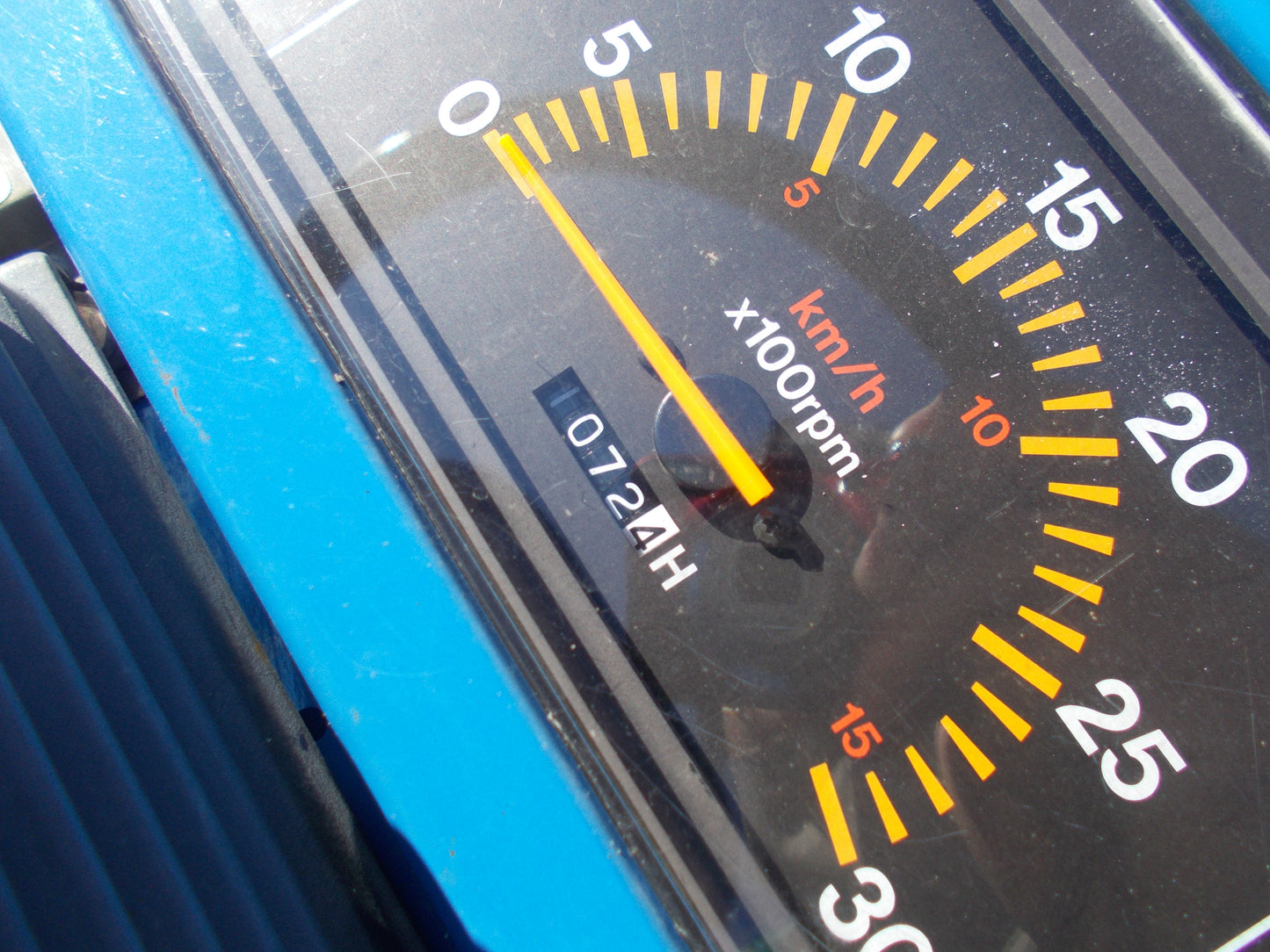 イセキ　中古　トラクター　TF223F-UKD