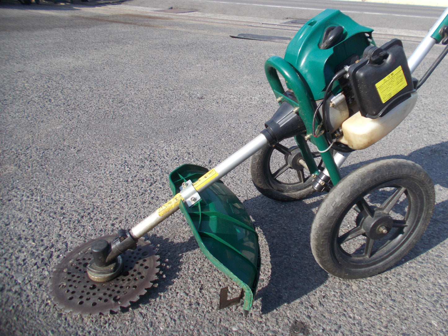 アストロプロダクツ　中古　手押刈払機　AP160383