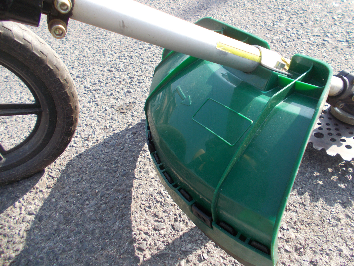 アストロプロダクツ　中古　手押刈払機　AP160383