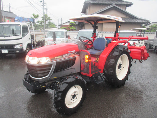 ヤンマー　中古　トラクター　EF330V
