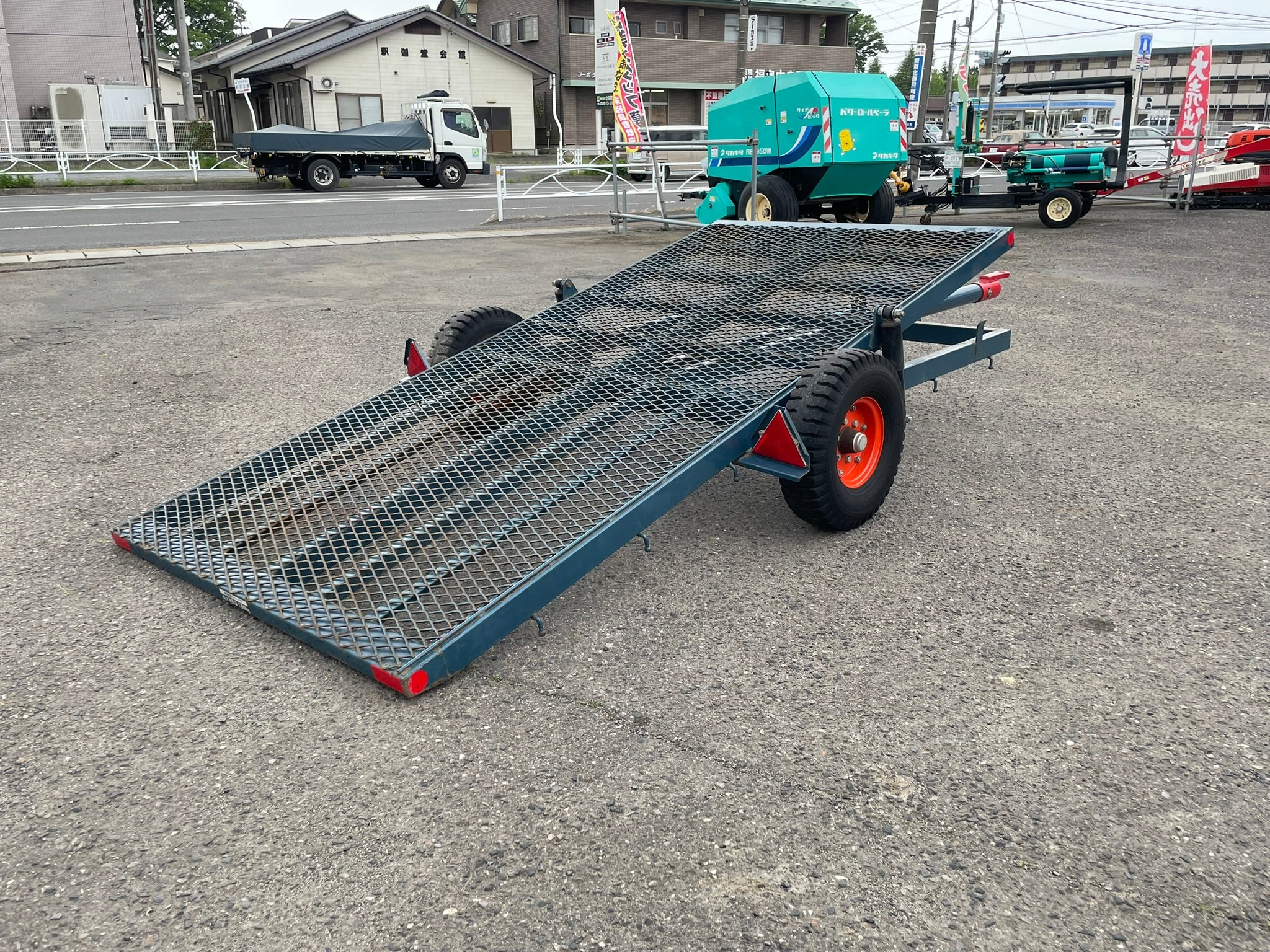 サンワ MHT-23 コンバイントレーラー シーソー式 運搬 最大積載量 1200kg 動作未チェック 中古品 現状品 サンワ 中古 トレーラー 1.2t シーソー式 MHT-23 – 農キング