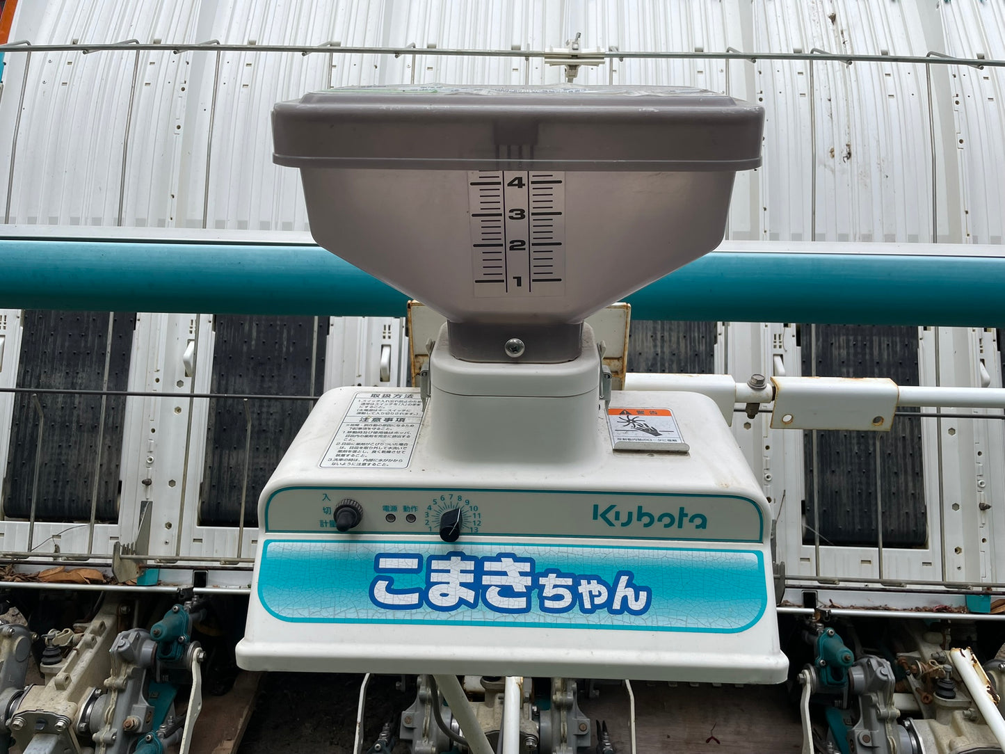 【ジャンク品】クボタ　中古　田植機　6条　EP67