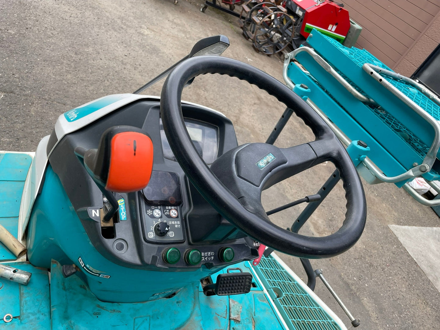 【ジャンク品】クボタ　中古　田植機　6条　EP67