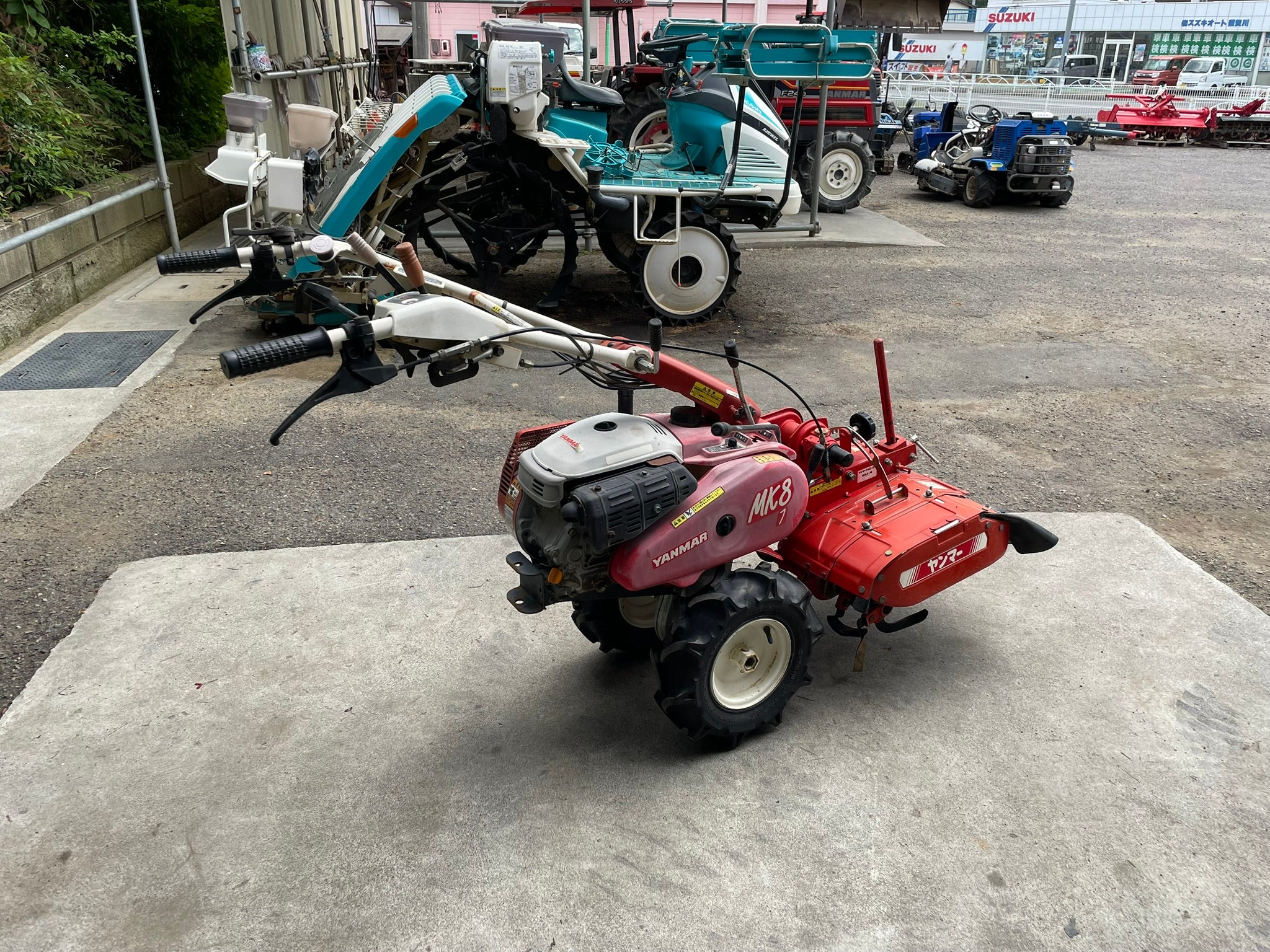 ヤンマーMK8L 耕運機 管理機　畝立て　家庭菜園 YANMAR最大７馬力 ヤンマーMK8L 耕運機 管理機 畝立て 家庭菜園 YANMAR最大7馬力
