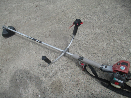ゼノア　中古　草刈機　BCZ230E2