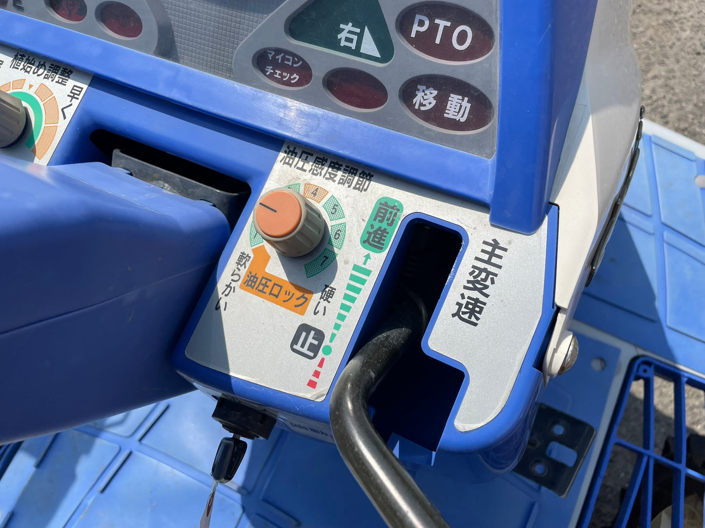 【不具合品】イセキ　中古　田植機　6条　PZ60-HGRL