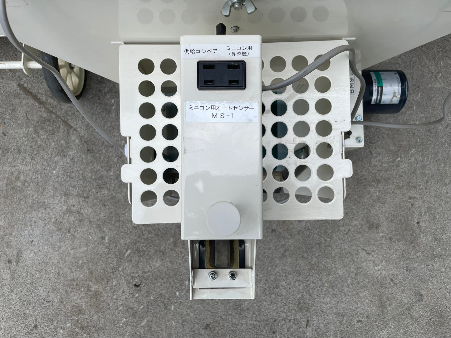 スズテック 中古 土供給機 ミニコン SCS1800 – 農キング