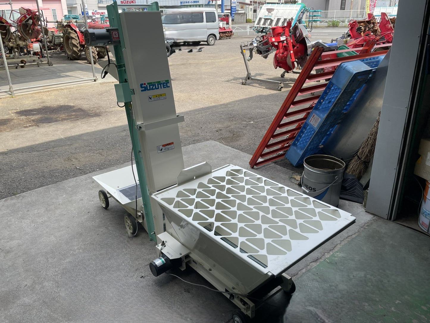 スズテック　中古　土供給機　ミニコン　SCS1800