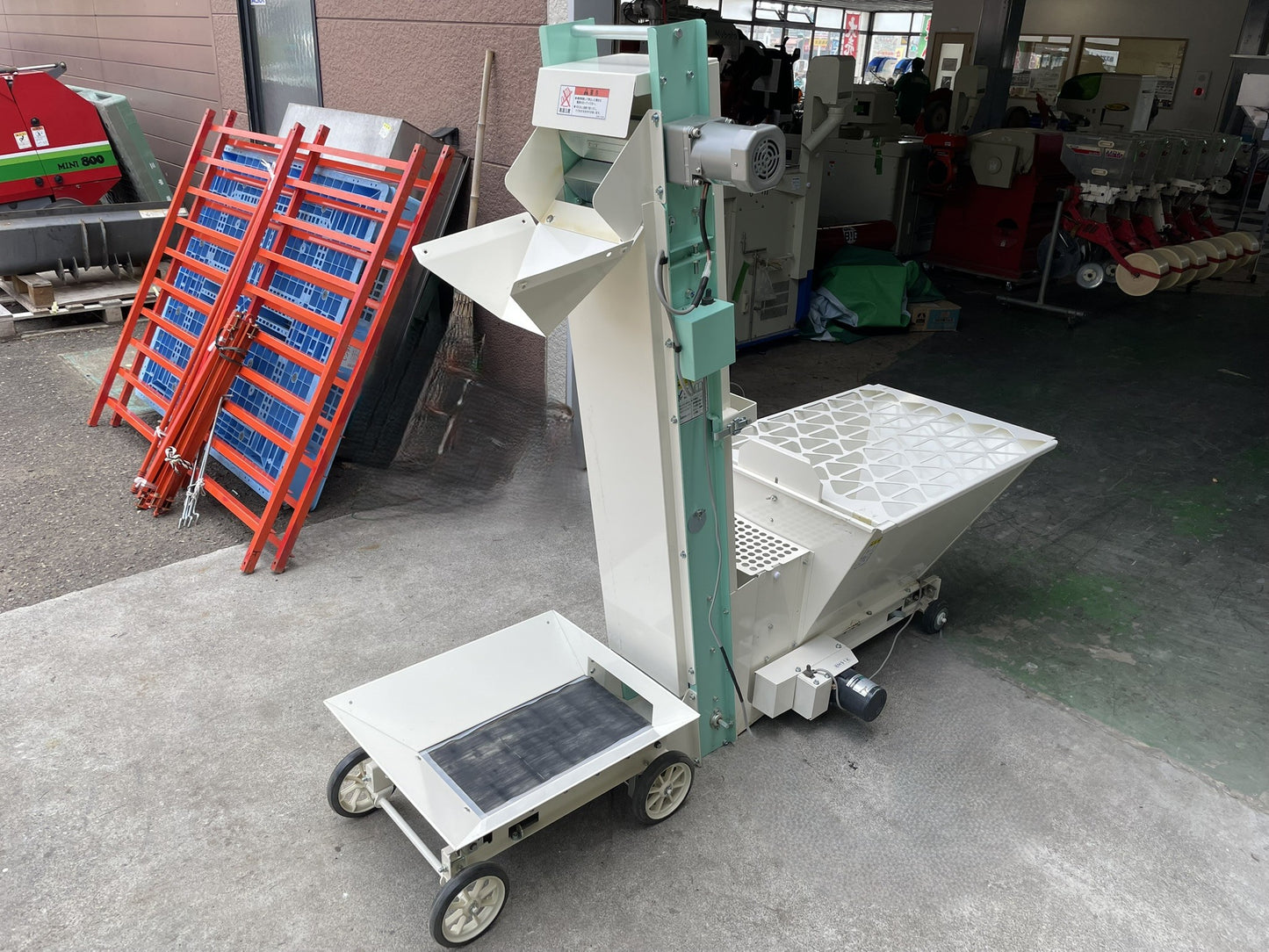 スズテック　中古　土供給機　ミニコン　SCS1800
