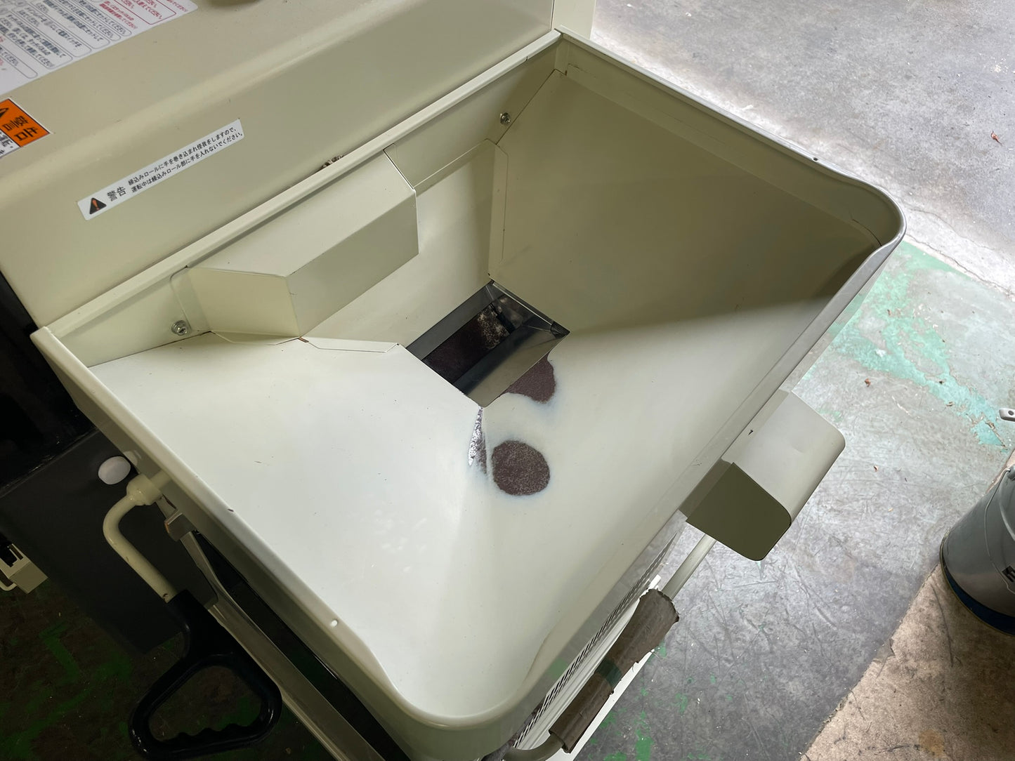 サタケ　中古　籾摺機　5インチ　802時間　SRZ5500X(1)