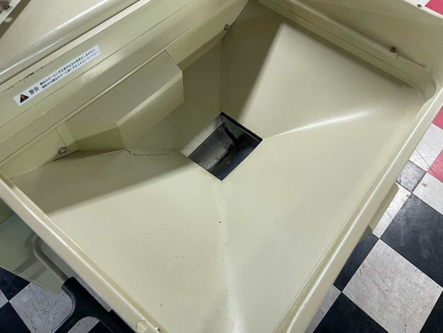 サタケ　中古　籾摺機　5インチ　NPS550 FWAM
