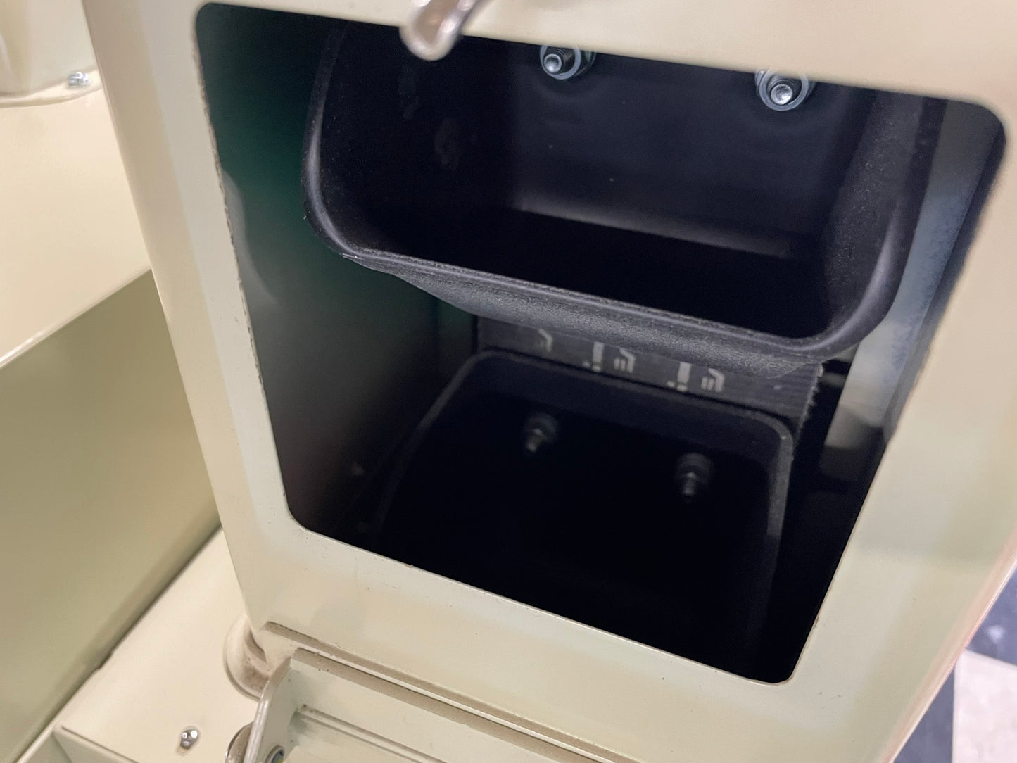 サタケ　中古　籾摺機　5インチ　NPS550 FWAM
