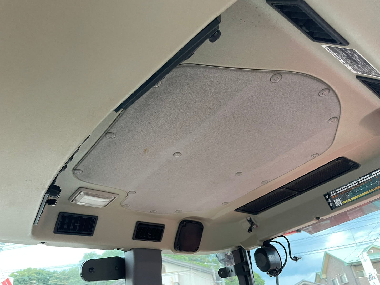 日立(クボタ)　中古　トラクター　30馬力　キャビン　NTX30(KL30)