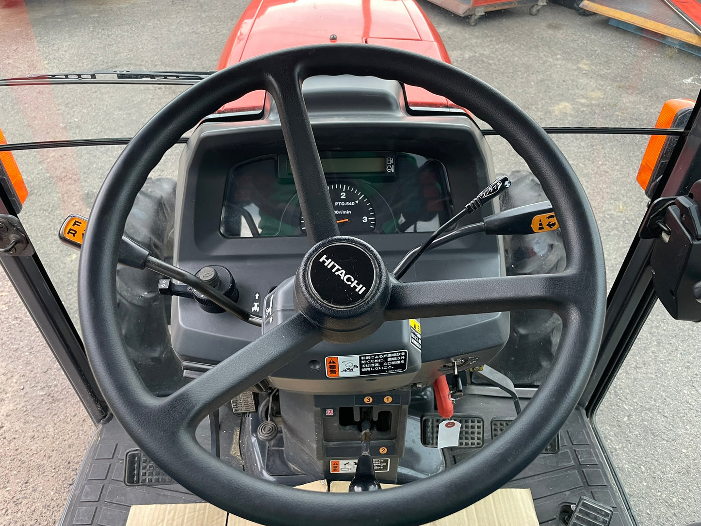 日立(クボタ)　中古　トラクター　30馬力　キャビン　NTX30(KL30)