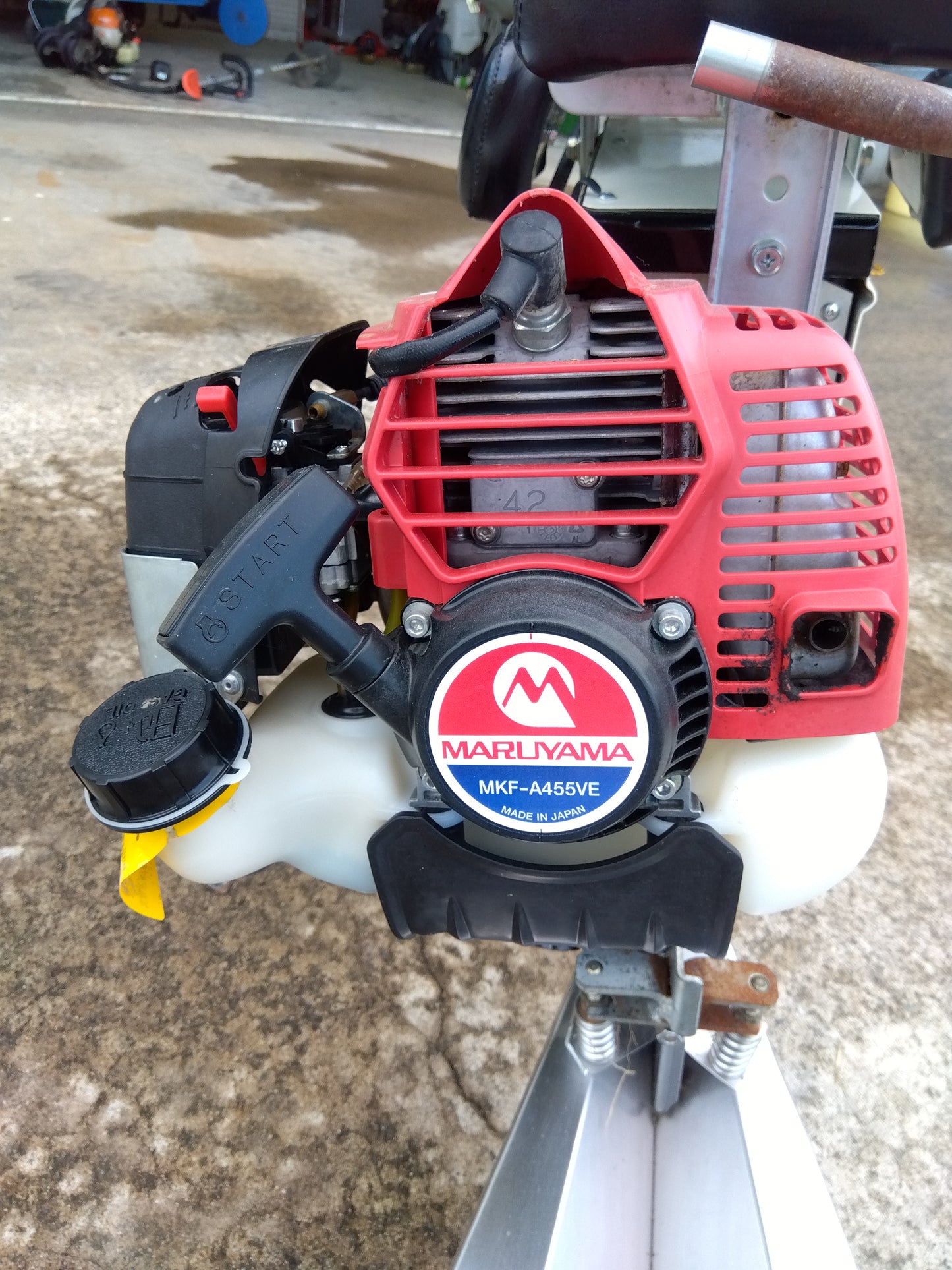 丸山製作所 乗用溝切機 MKF-A455VE