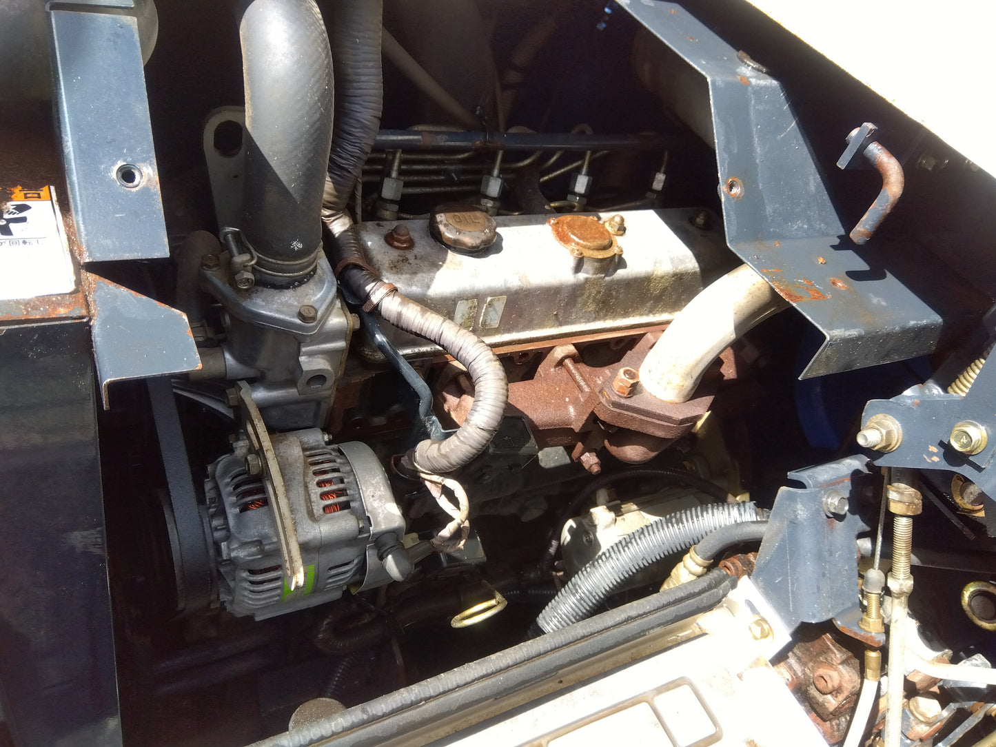 イセキ　中古　コンバイン　4条　43馬力　HF443