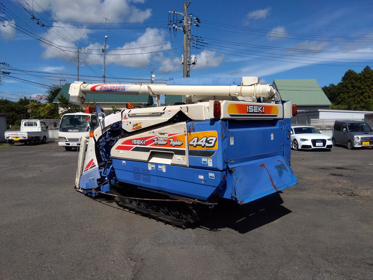 イセキ　中古　コンバイン　4条　43馬力　HF443