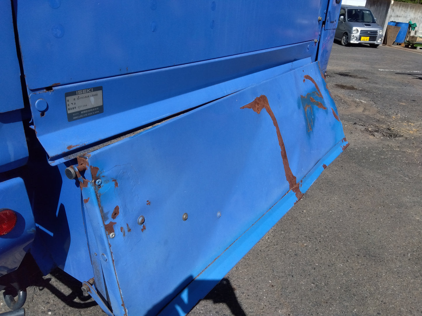 イセキ　中古　コンバイン　4条　43馬力　HF443