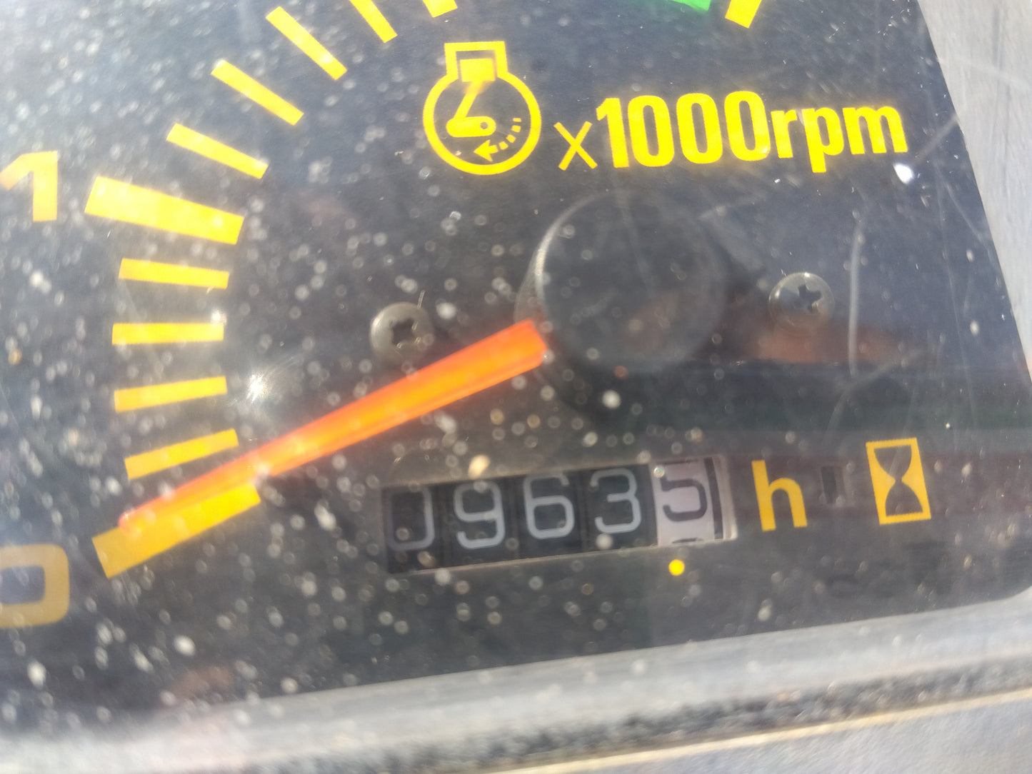 イセキ　中古　コンバイン　4条　43馬力　HF443