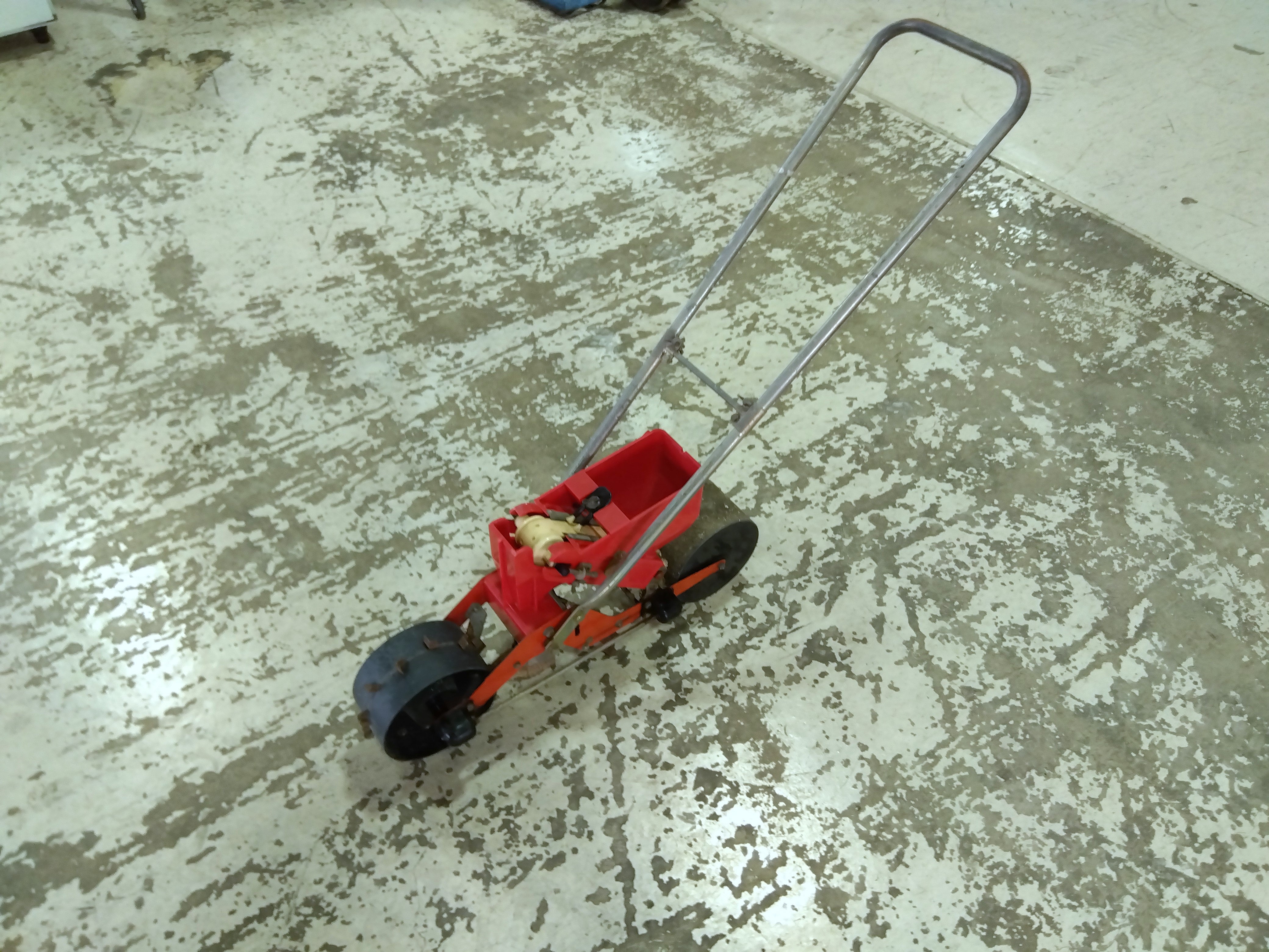 種まきごんべえ　山形市 向井工業 中古 ごんべえ(播種機) HS-110 リンクベルトタイプ (8527