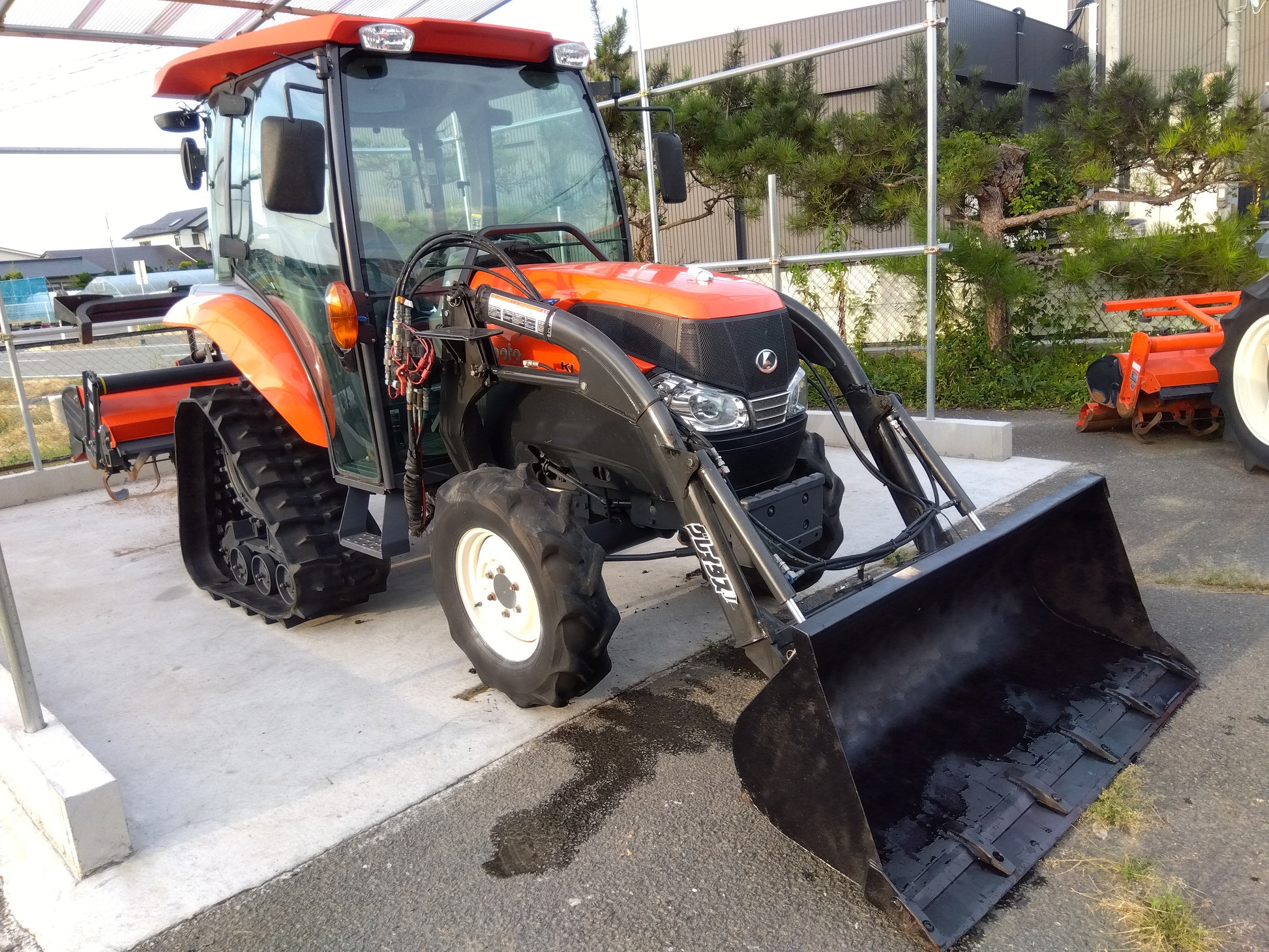 クボタ 中古 トラクター+ロータリー+フロントローダー KL31ZHCQMANPP 