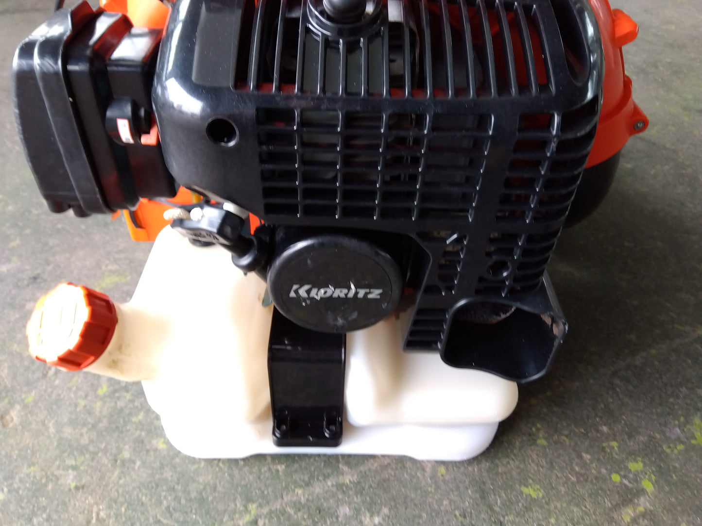 共立　中古　動力散布機　DMC606G