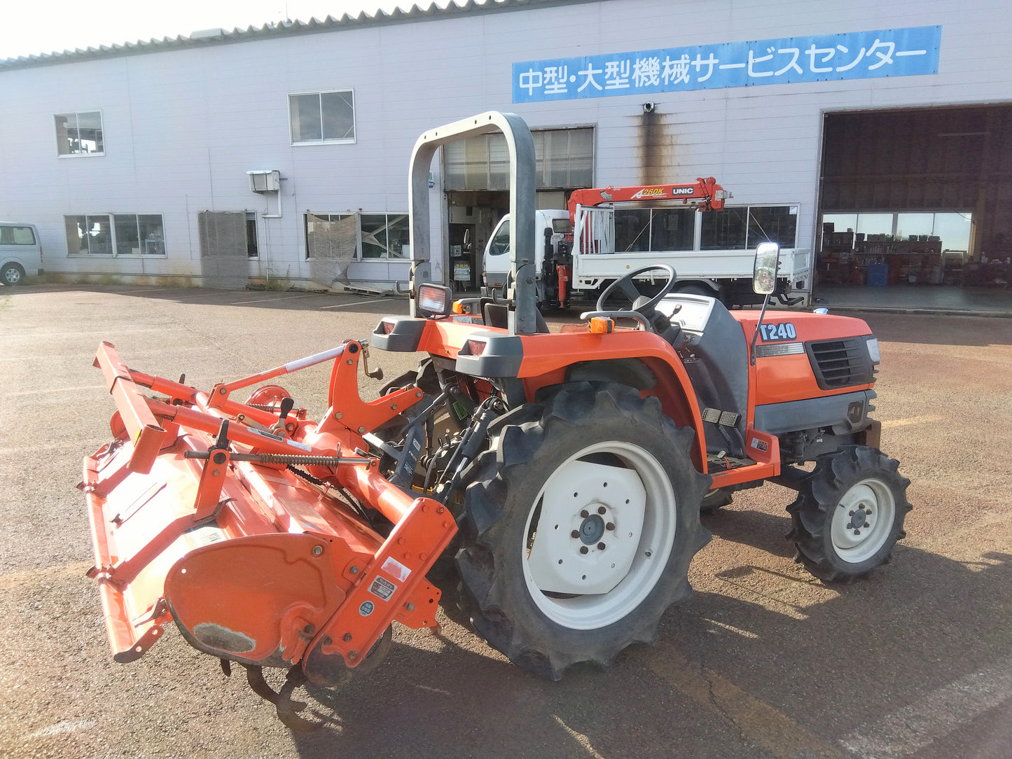 クボタ　中古トラクタ－  T240  山形店