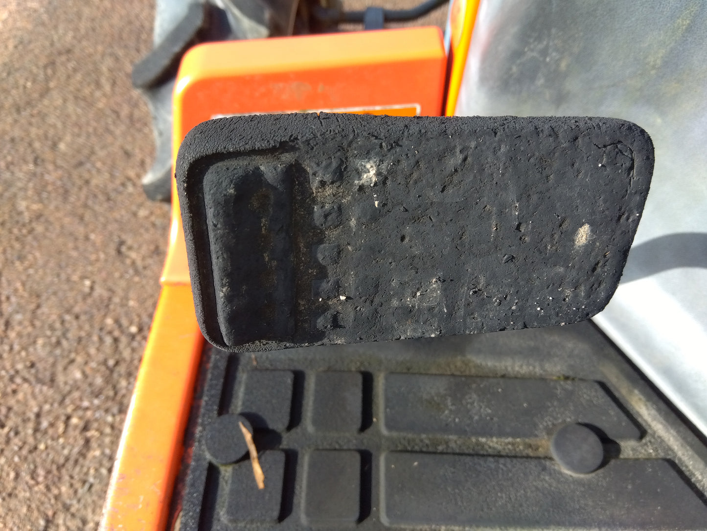 クボタ　中古トラクタ－  T240  山形店