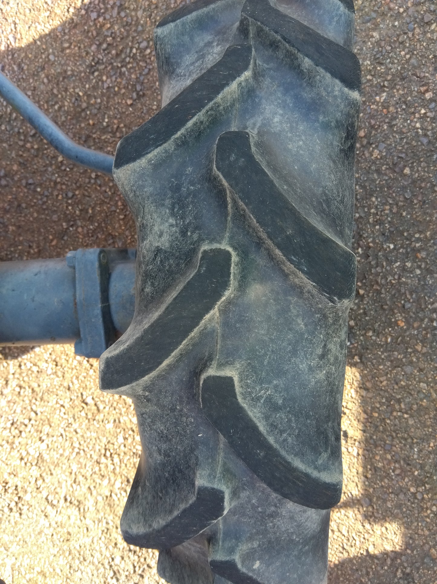 クボタ　中古トラクタ－  T240  山形店