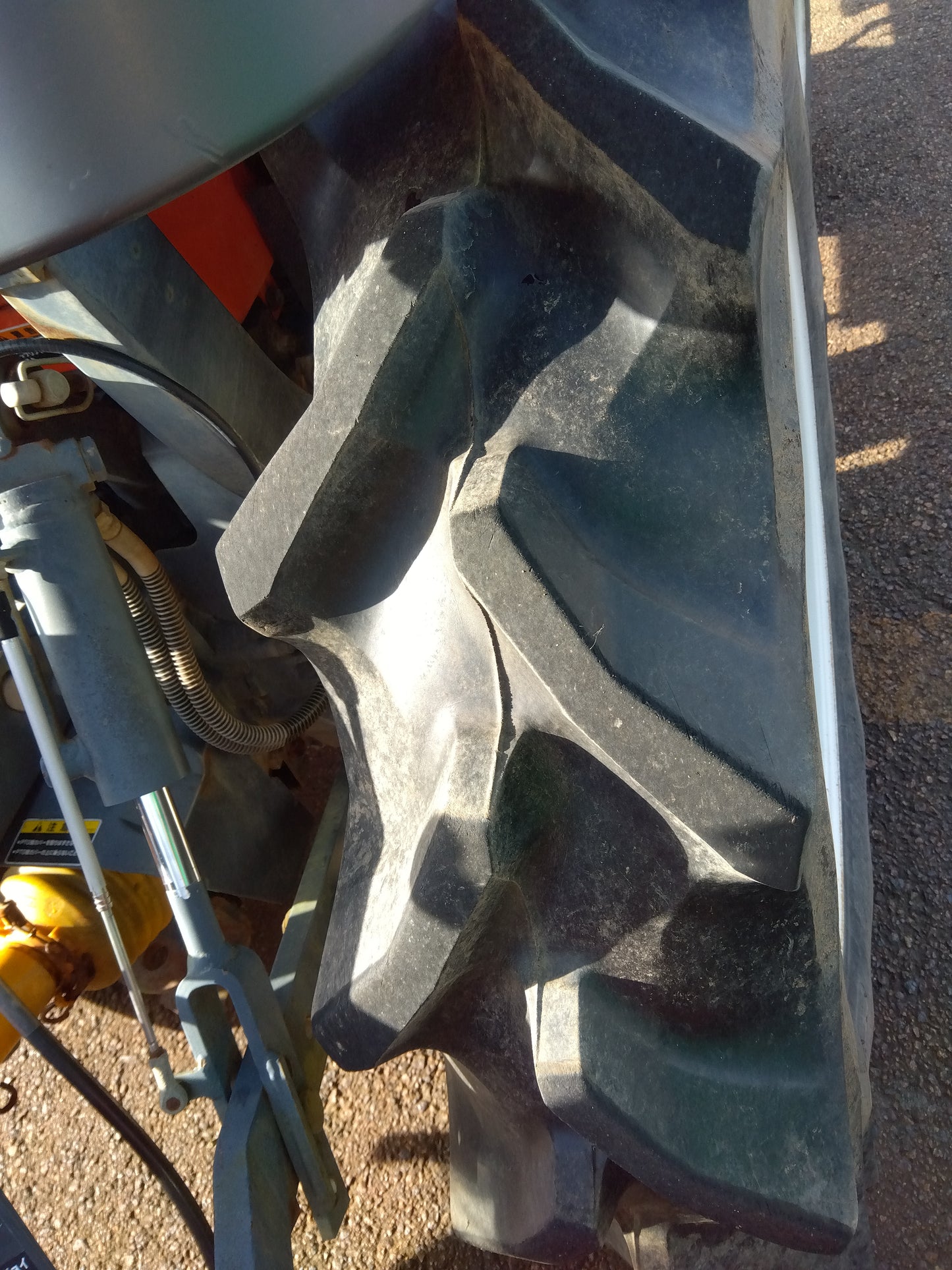 クボタ　中古トラクタ－  T240  山形店