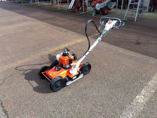 クボタ　畦草刈機GC-K502EX　未使用品　　　　　　　　　「山形店」