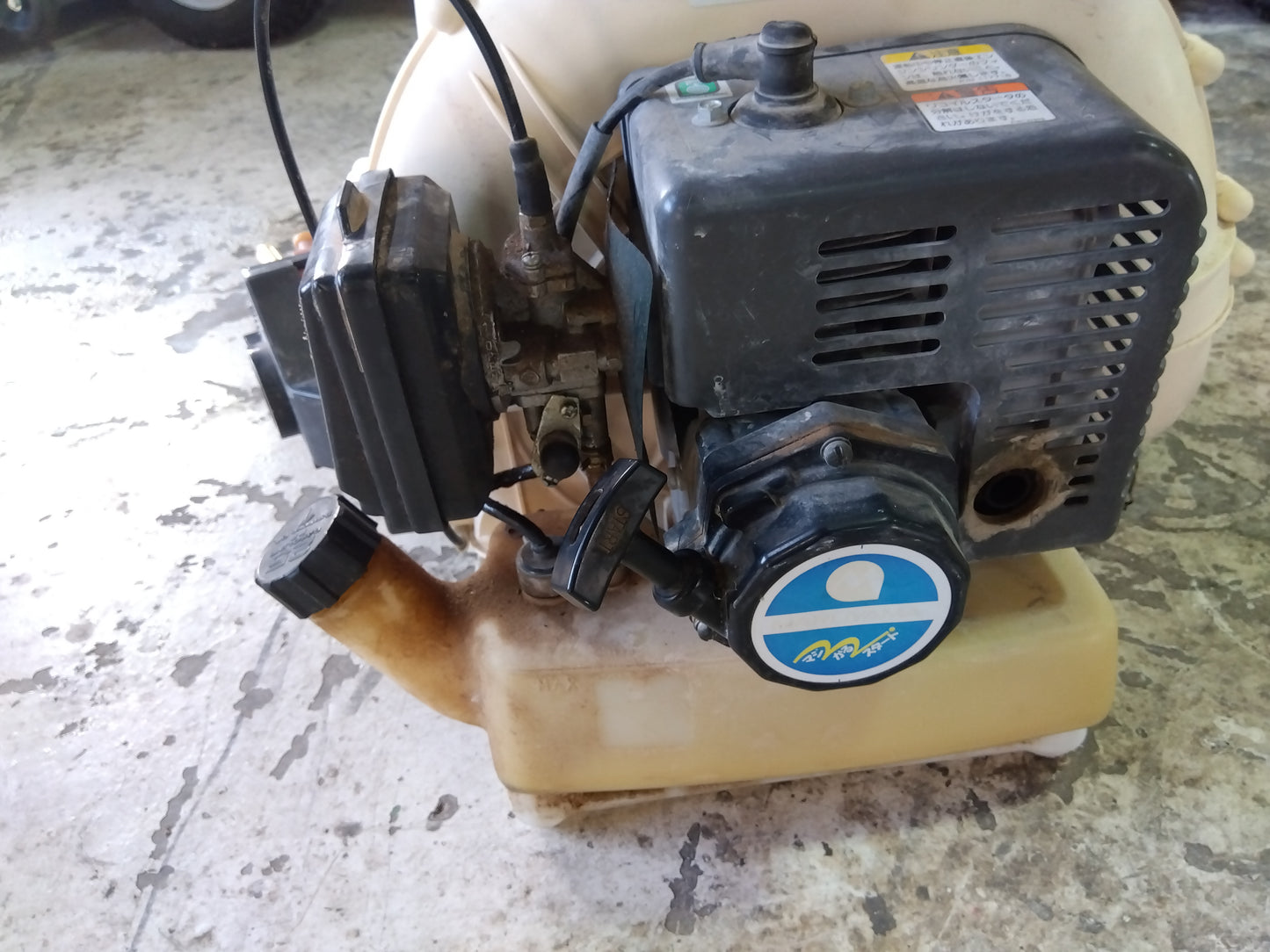 丸山 中古動力散布機 MDJ61G-26