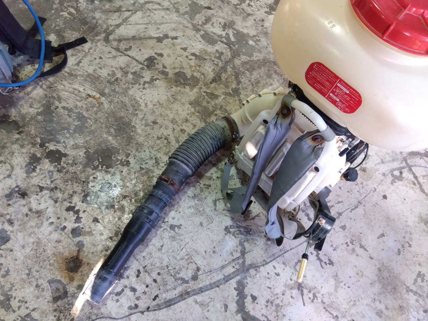 丸山 中古動力散布機 MDJ61G-26