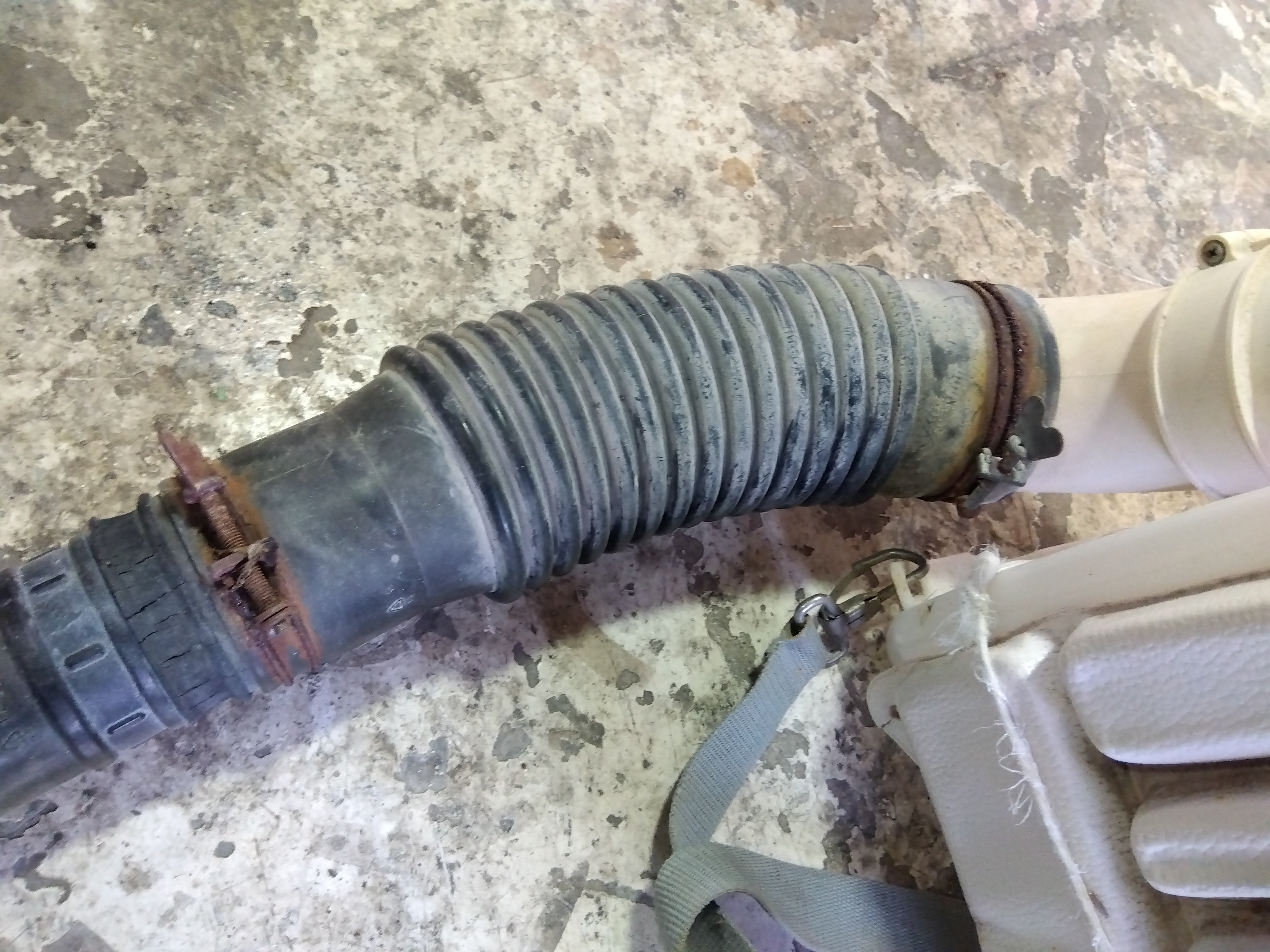 丸山 中古動力散布機 MDJ61G-26 – 農キング