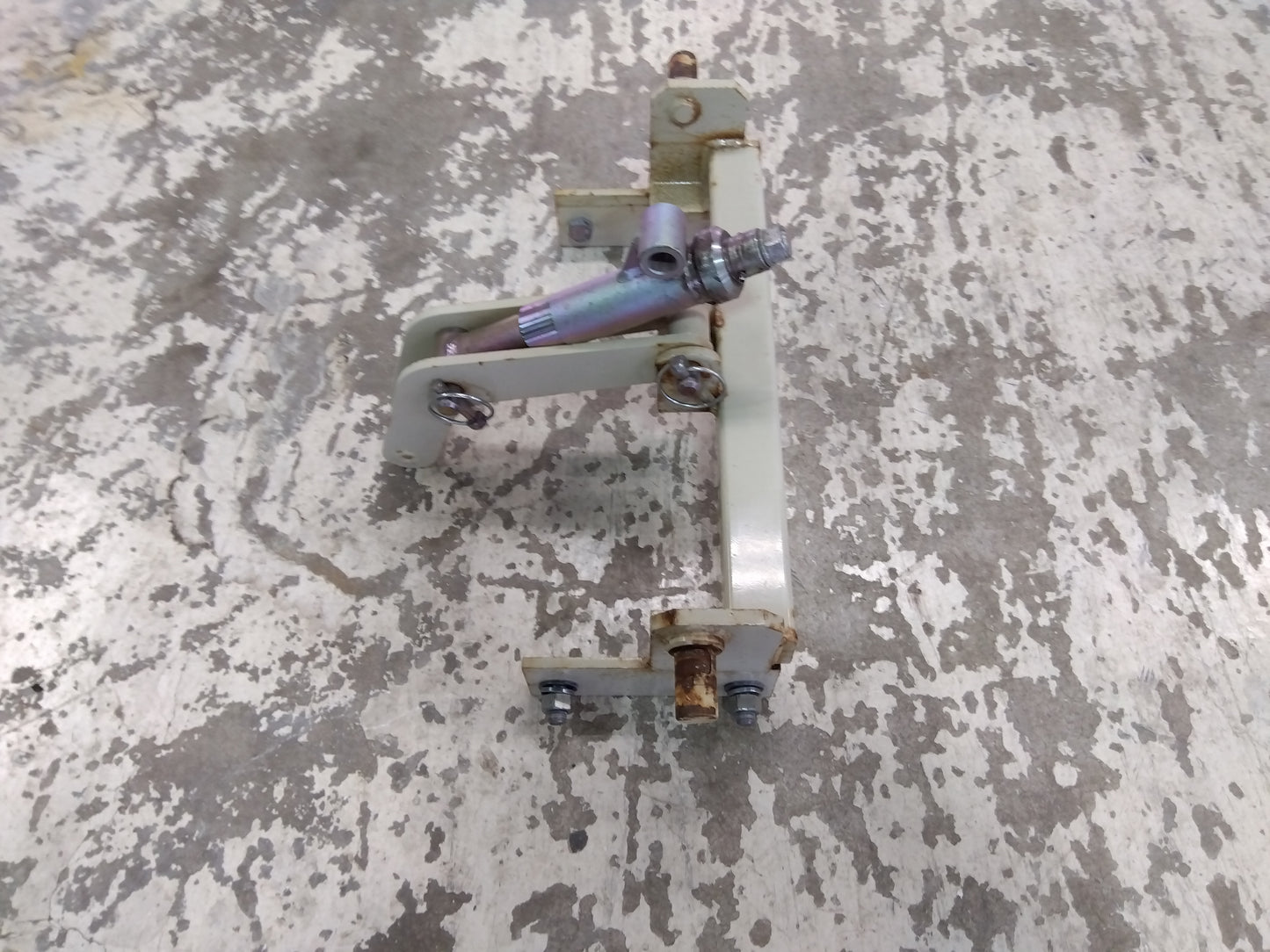 冨士トレーラー　整地キャリア用ヒッチ　L1.DCV用　　　　　　「山形店」