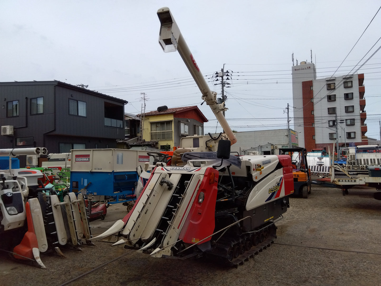 ヤンマー　中古　コンバイン　GC335V