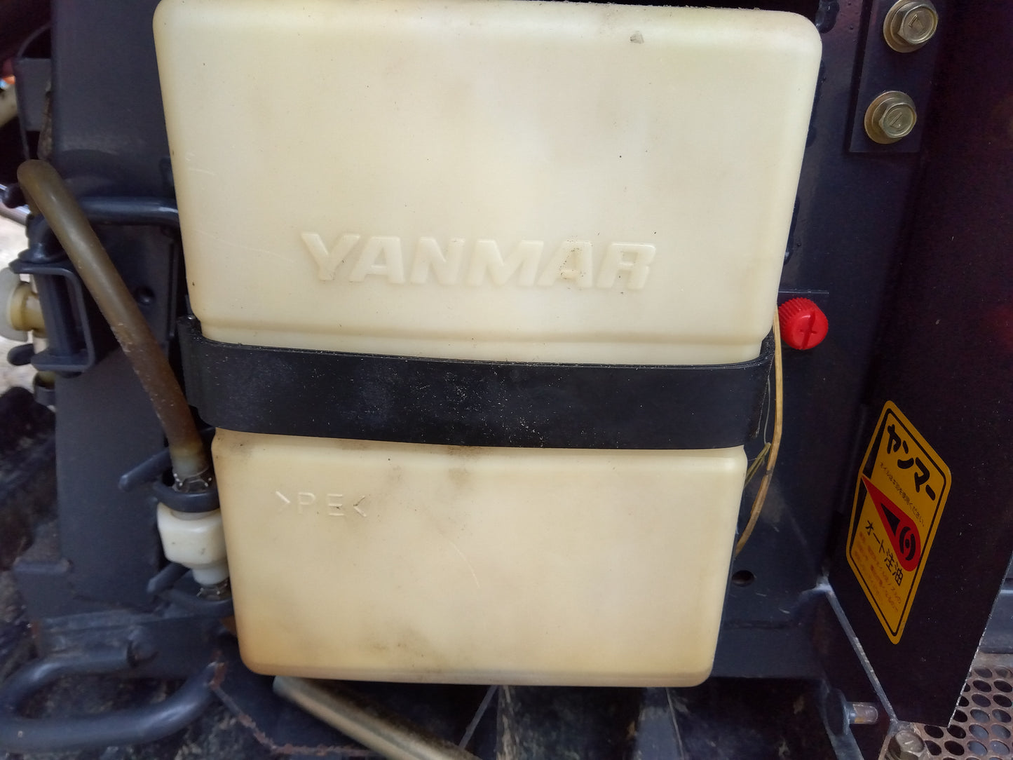 ヤンマー　中古　コンバイン　GC335V