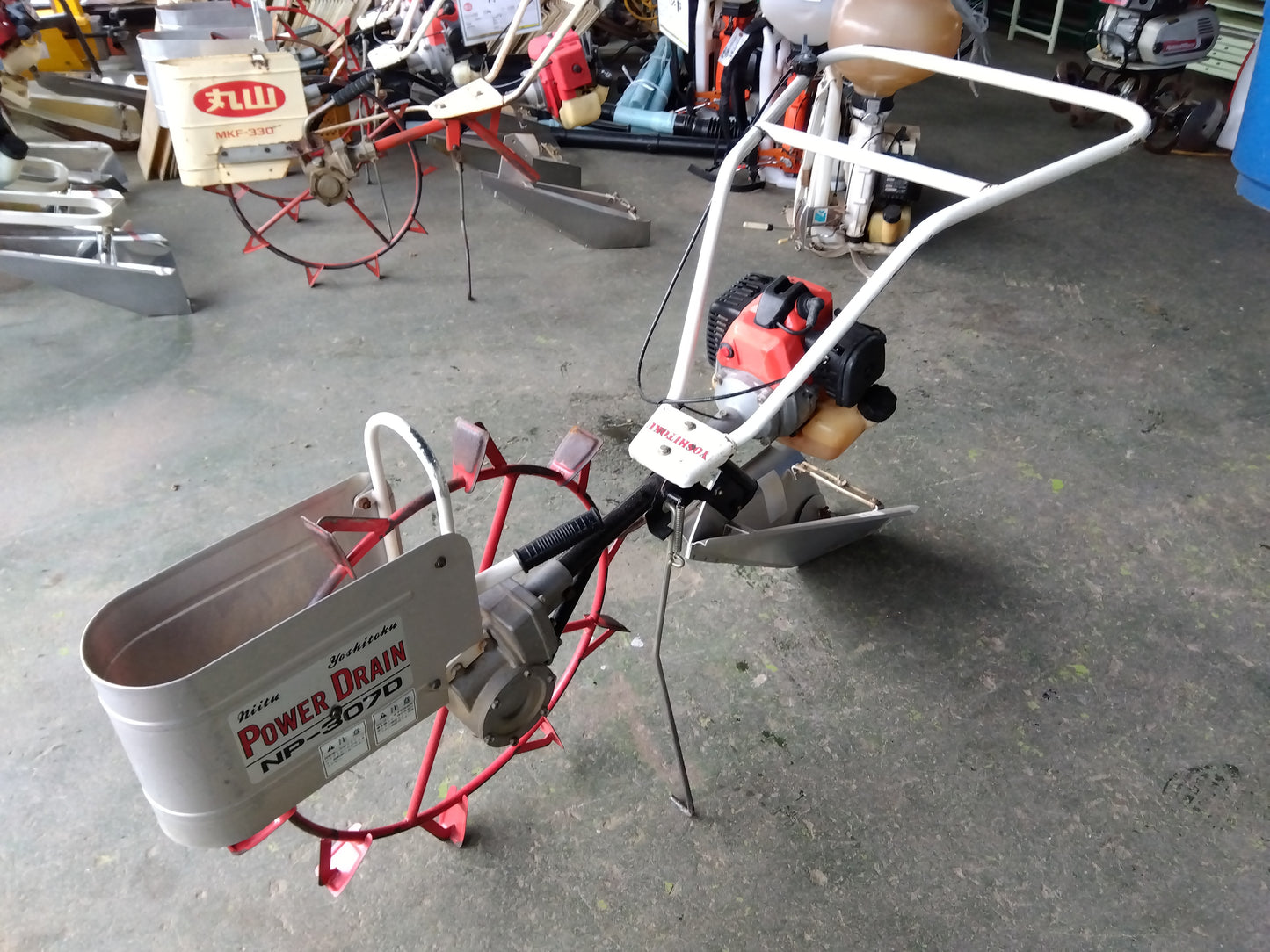 𠮷徳　中古　歩行溝切機　NP-307D